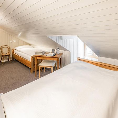 Hotel Nest- und Bietschhorn Blatten  Zimmer foto